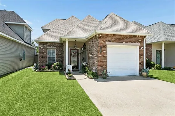 $264,900 | 189 Emerald Oaks Drive, Covington, LA 70433