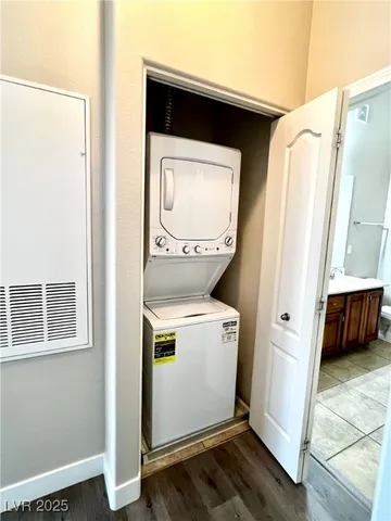 $1,500 | 8985 South Durango Drive, Unit 2073, Las Vegas, NV 89113