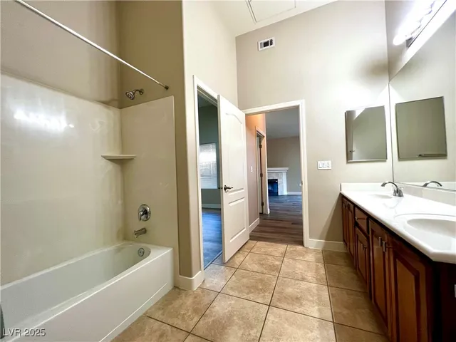 $1,500 | 8985 South Durango Drive, Unit 2073, Las Vegas, NV 89113