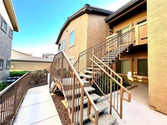 $1,500 | 8985 South Durango Drive, Unit 2073, Las Vegas, NV 89113