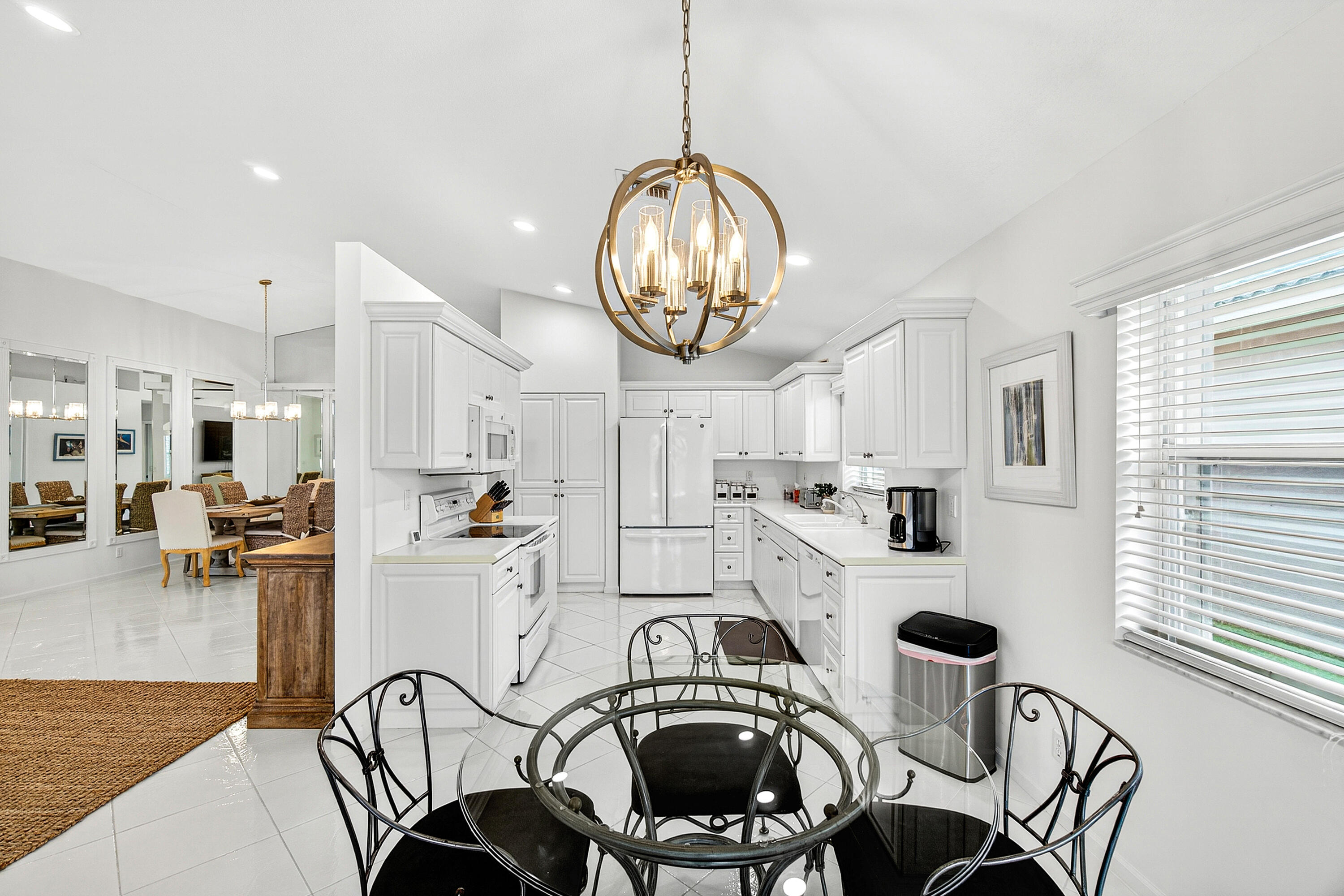 6594 Sun River Road Boynton Beach, FL 33437 - Photo 15 of 37 Kitchen