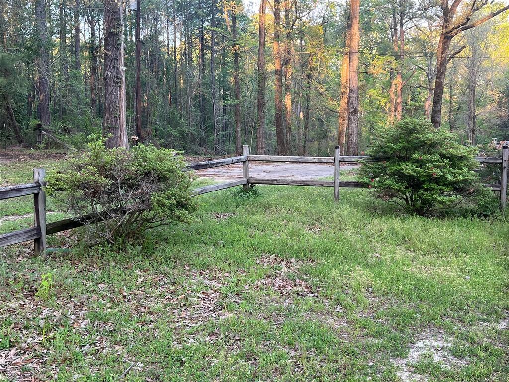 143 Montgomery Road Pollock, LA 71467 - Photo 9 of 23 Gallery Image 9