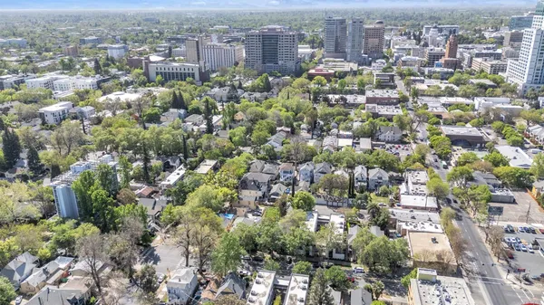 $1,250,000 | 1226 E Street, Sacramento, CA 95814