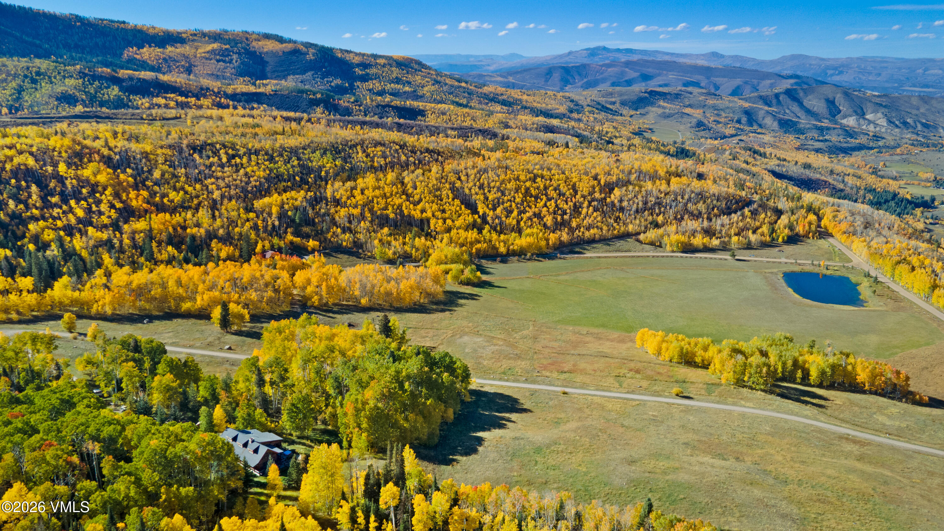 4024 West Lake Creek Road Edwards, CO 81632 - Photo 5 of 25 a view of an ocean and a mountain