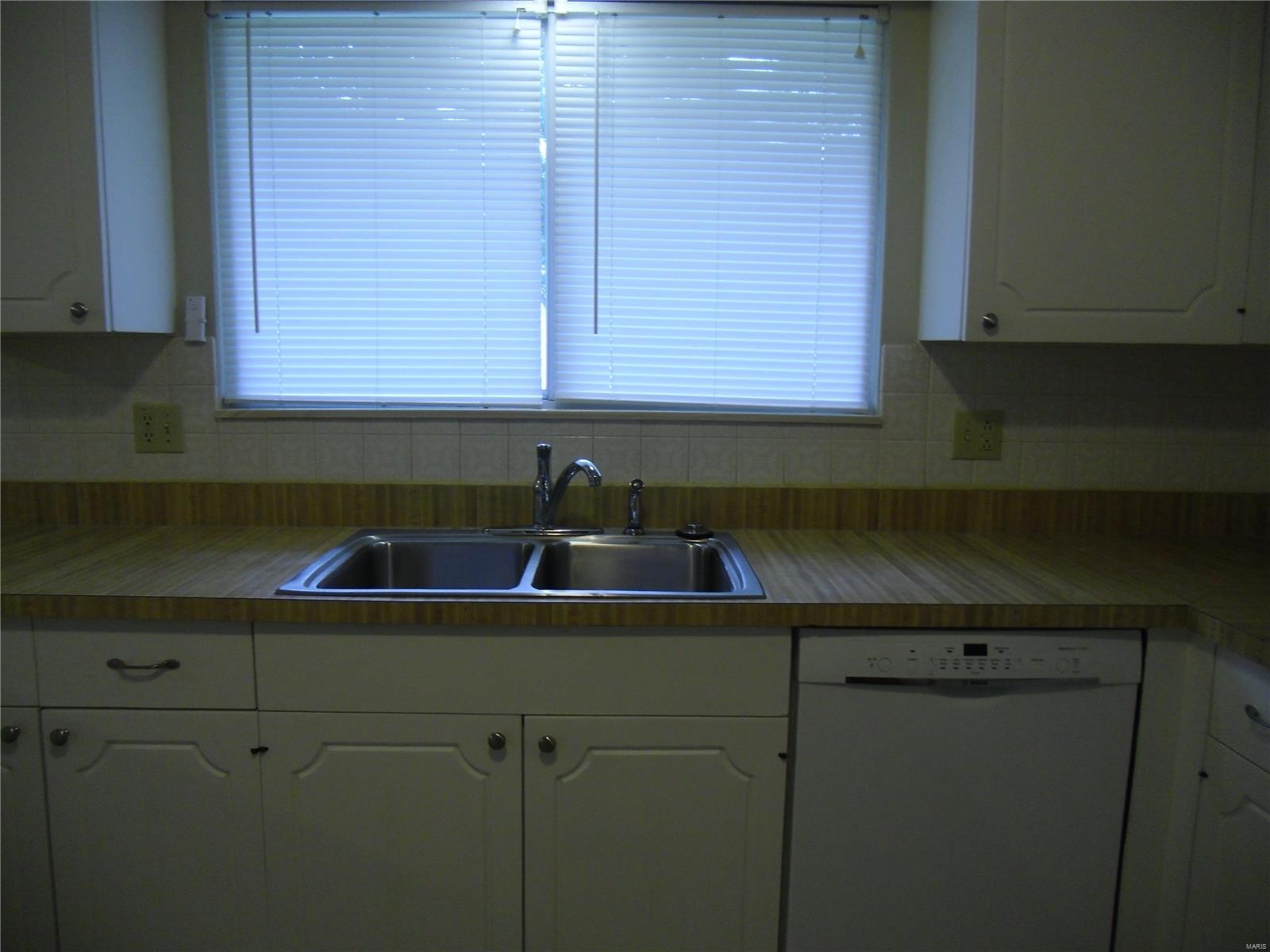 904 Reiss Road O'Fallon, IL 62269 - Photo 18 of 50 Gallery Image 18
