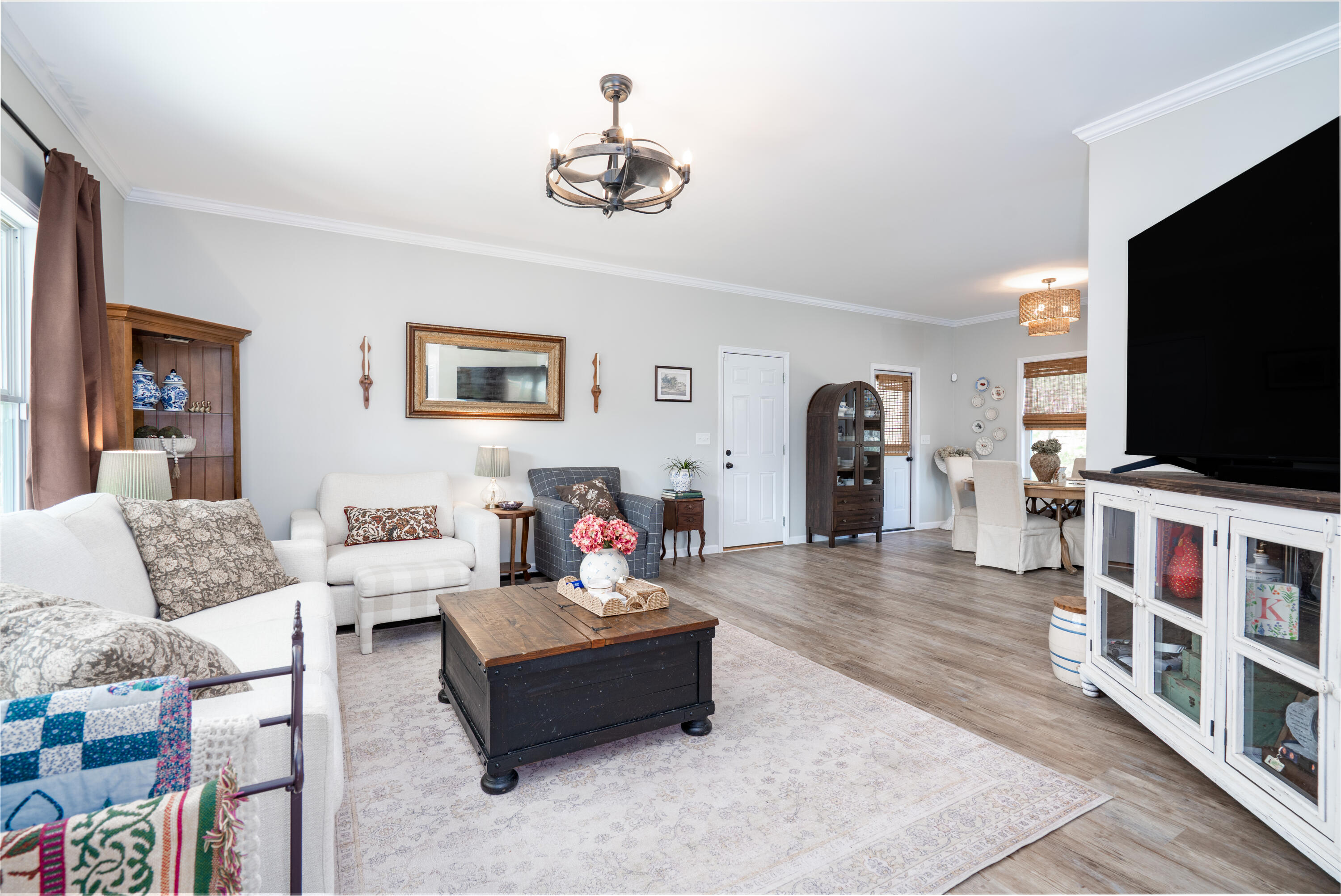 5232 Apison Road Cohutta, GA 30710 - Photo 6 of 32 Living Room