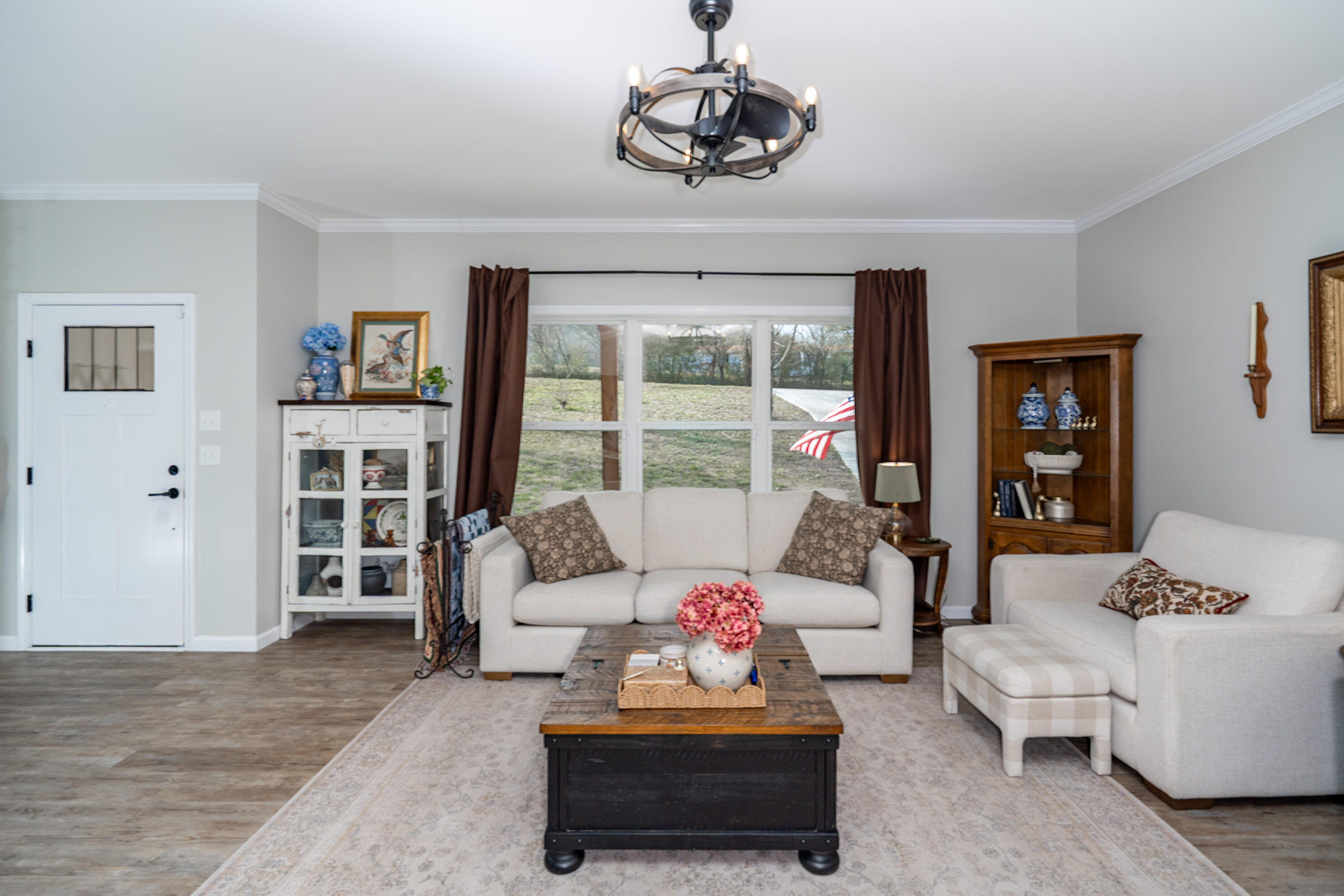5232 Apison Road Cohutta, GA 30710 - Photo 8 of 32 Living Room 3