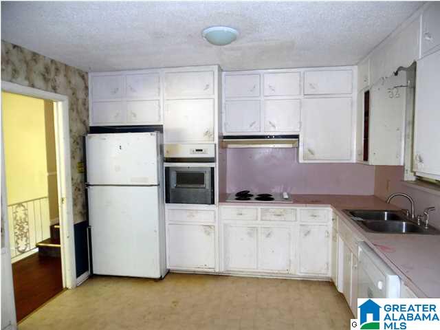 3401 Ridge Dell Circle Birmingham, AL 35243 - Photo 3 of 21
