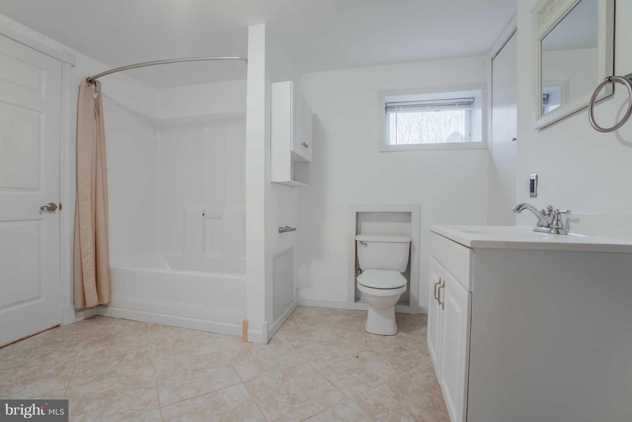 1439 Kent Road Baltimore, MD 21221 - Photo 15 of 22 Gallery Image 15