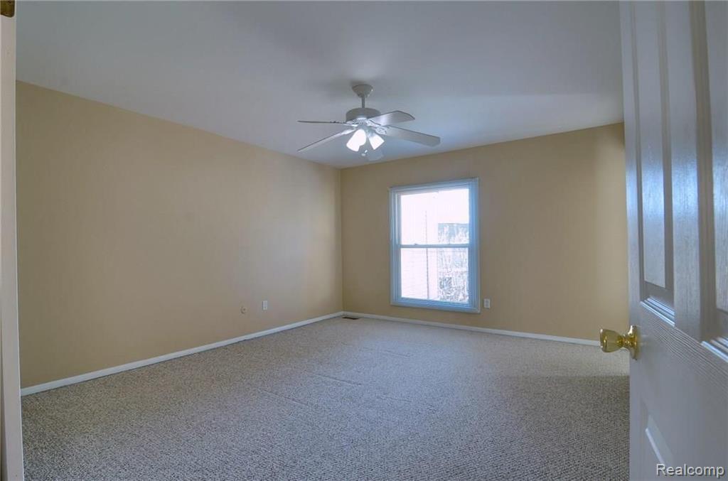 1215 Candlestick Lane Rochester Hills, MI 48306 - Photo 18 of 24