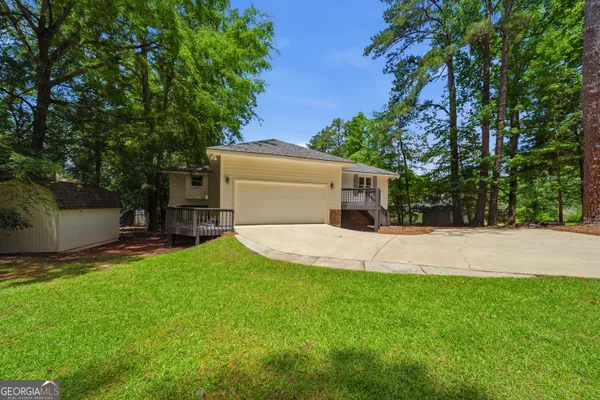 $899,000 | 1691 White Oak Drive, White Plains, GA 30678