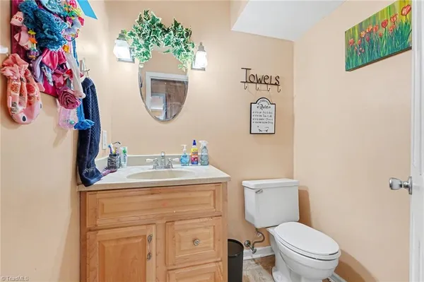 $455,995 | 6211 Oak Forest Court, Summerfield, NC 27358