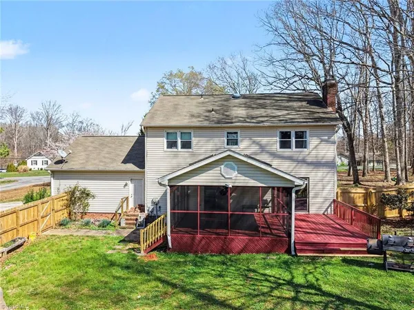 $455,995 | 6211 Oak Forest Court, Summerfield, NC 27358