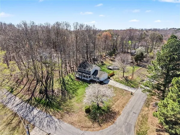 $455,995 | 6211 Oak Forest Court, Summerfield, NC 27358