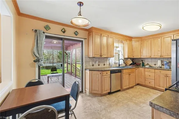 $455,995 | 6211 Oak Forest Court, Summerfield, NC 27358