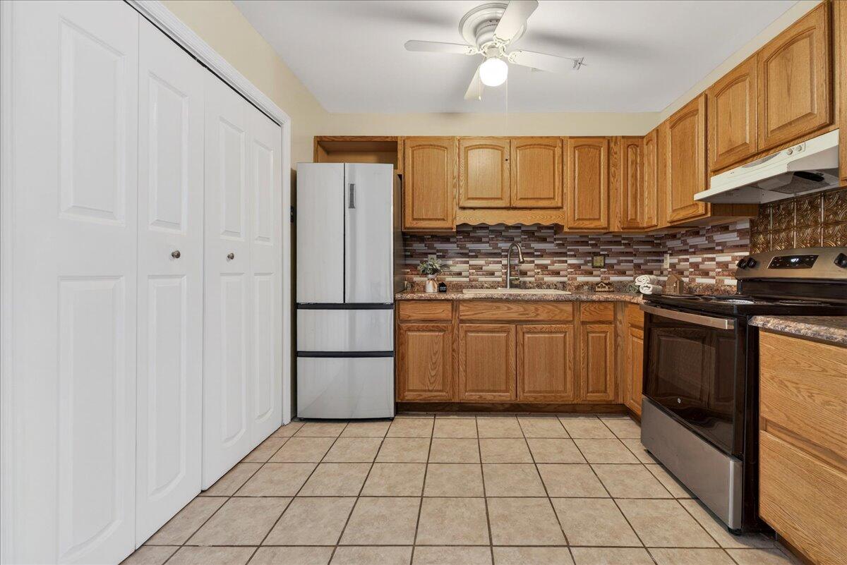 3 Teaneck Road Goose Creek, SC 29445 - Photo 9 of 19 3 Teaneck