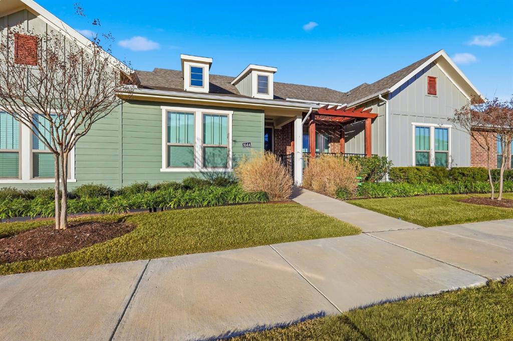 1044 3rd Street Argyle, TX 76226 - Photo 3 of 27
