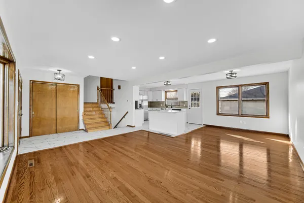 $386,000 | 9220 Wildwood Drive, Highland, IN 46322