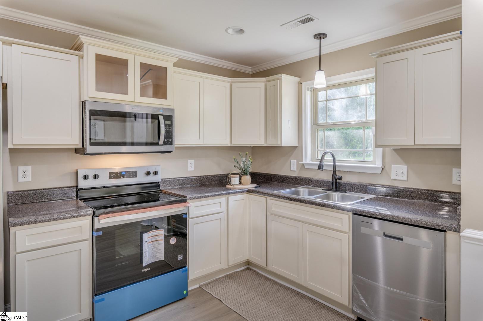 121 Stanmoore Drive Anderson, SC 29621 - Photo 11 of 35