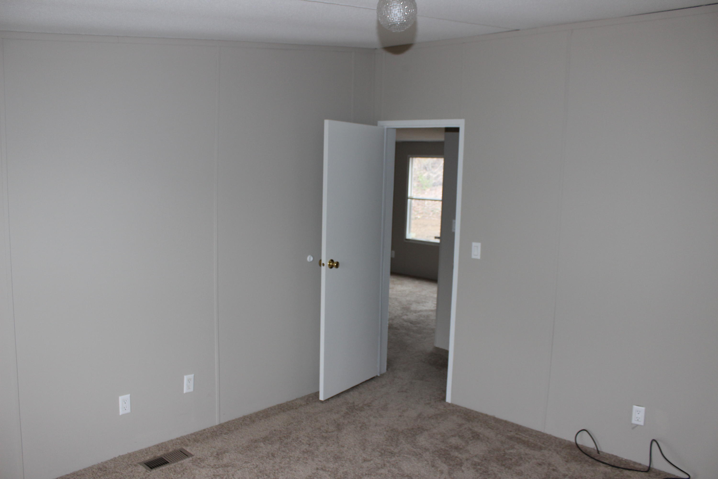 6215 Lacy Road Knoxville, TN 37912 - Photo 13 of 17 IMG_7752
