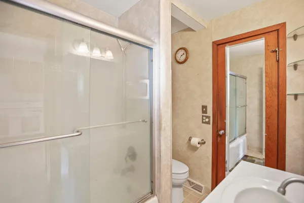 $257,500 | 305 2nd Street Northeast, Medford, MN 55049