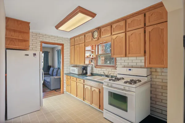 $257,500 | 305 2nd Street Northeast, Medford, MN 55049