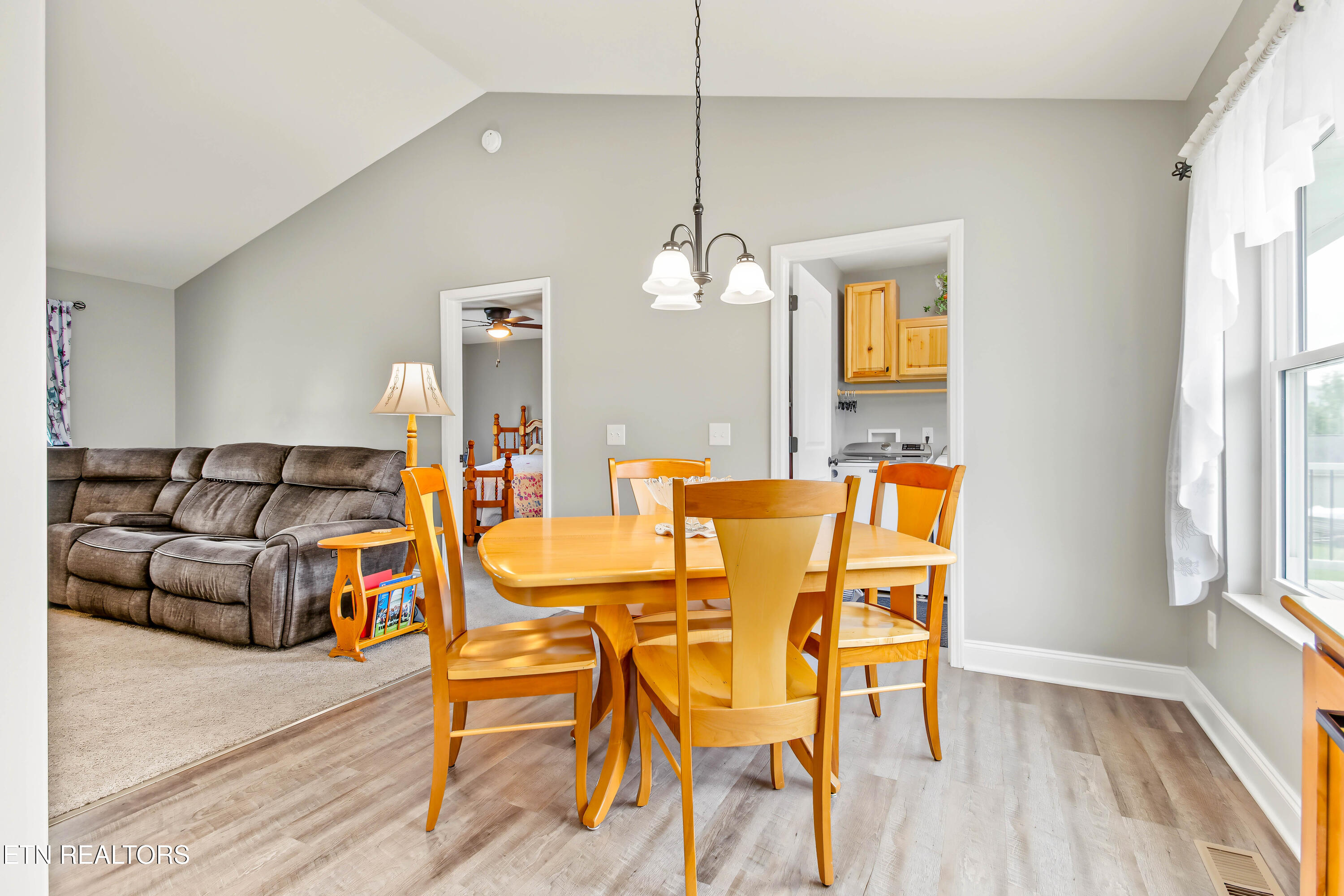 351 Deer Ridge Drive Rutledge, TN 37861 - Photo 13 of 39 Dining Area