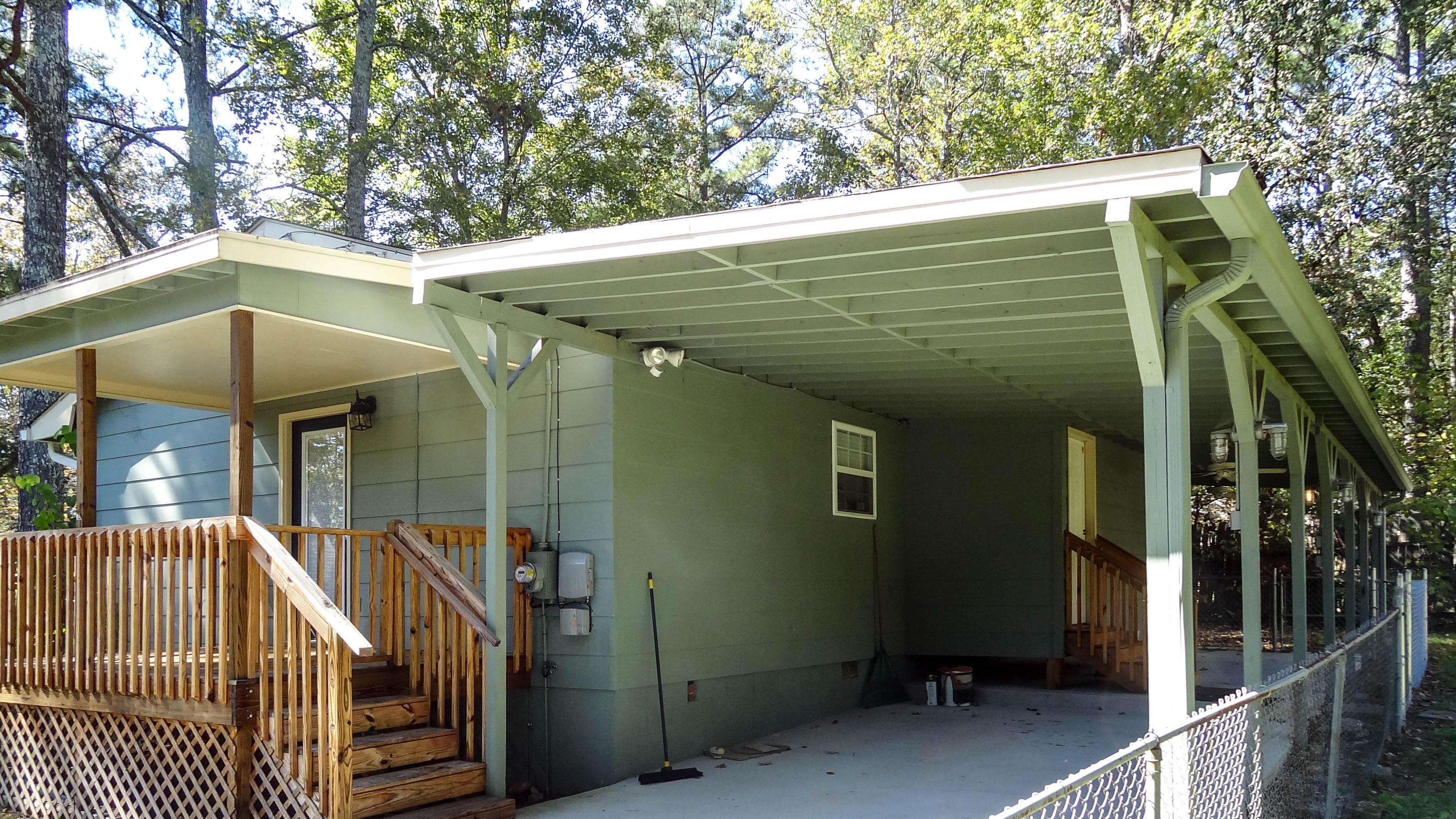 8215 Igou Gap Road Chattanooga, TN 37421 - Photo 5 of 23 Driveway