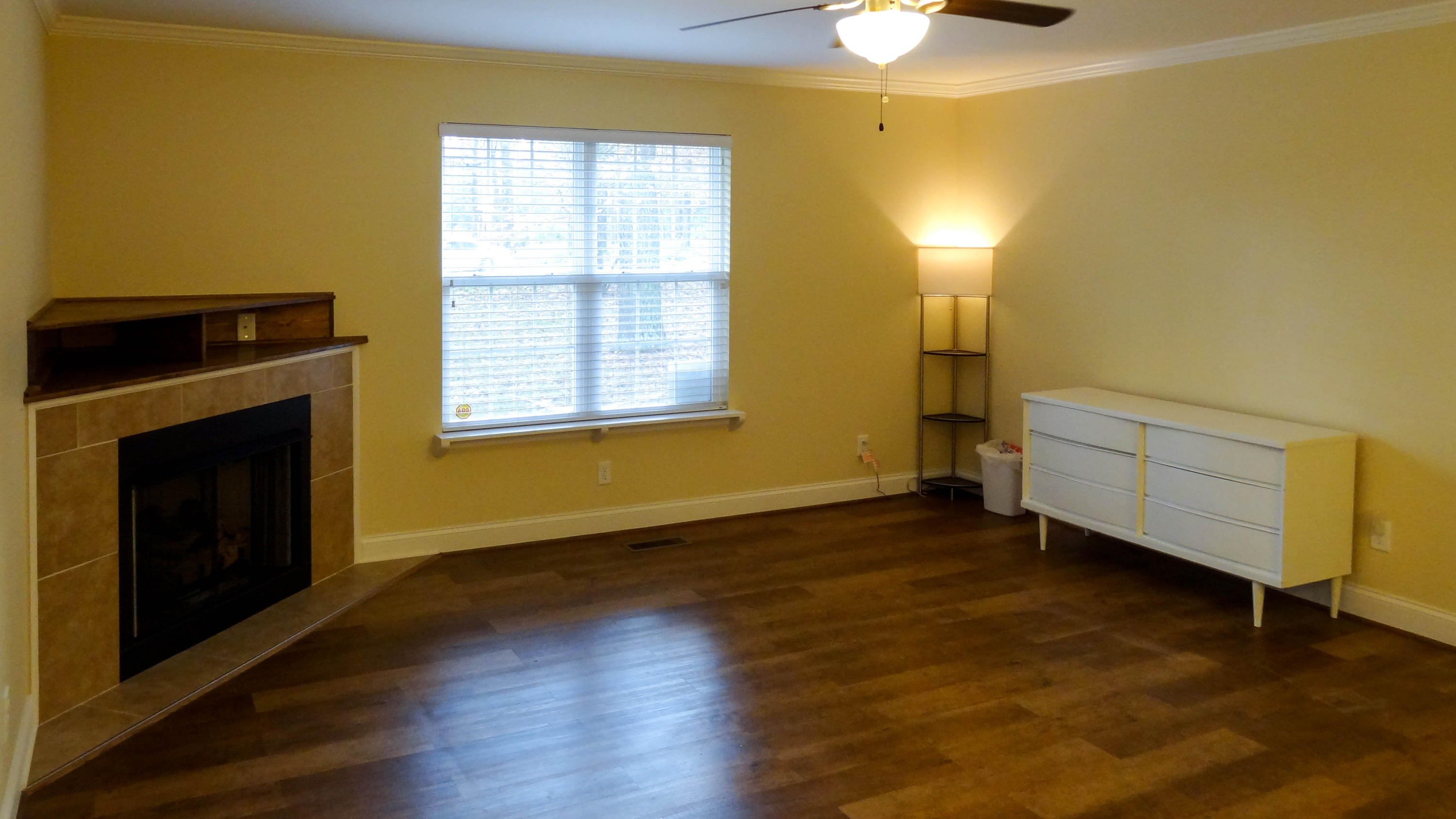 8215 Igou Gap Road Chattanooga, TN 37421 - Photo 8 of 23 Living Room
