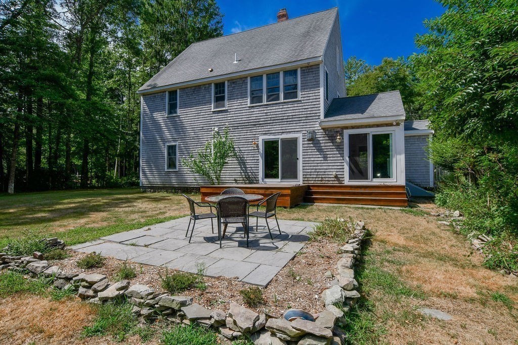 465 Point Road Marion, MA 02738 - Photo 33 of 38