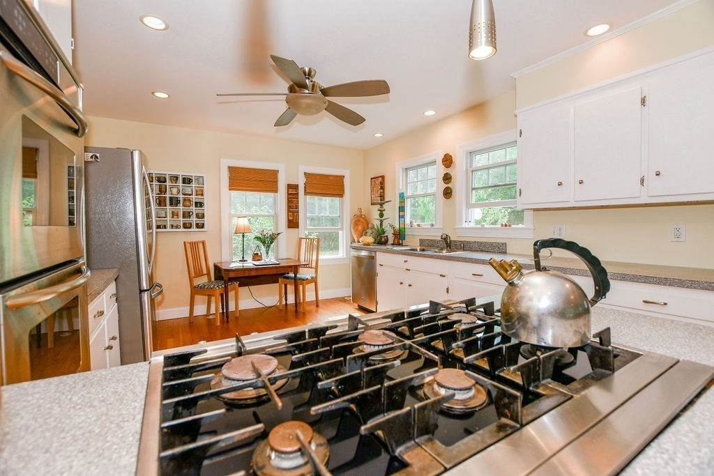 465 Point Road Marion, MA 02738 - Photo 10 of 38