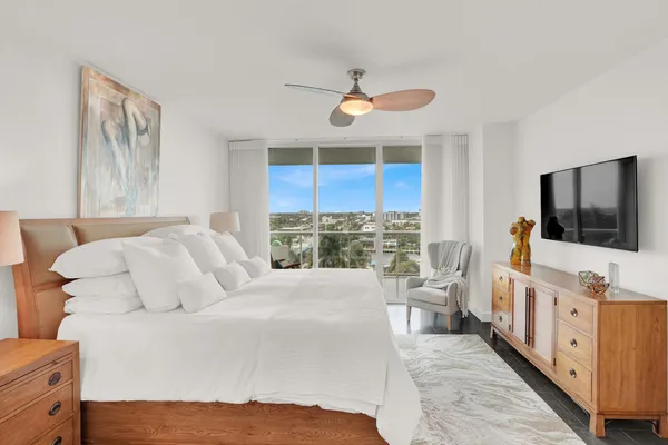$7,500 | 1 North Ocean Boulevard, Unit 812, Pompano Beach, FL 33062