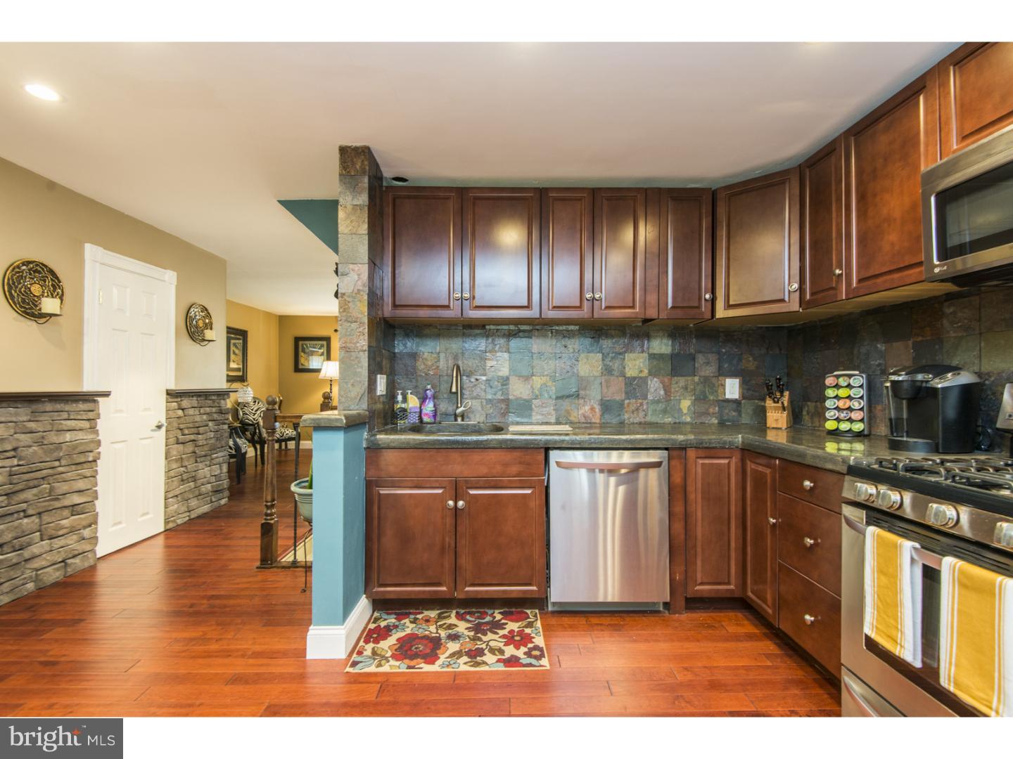12413 Balston Road Philadelphia, PA 19154 - Photo 11 of 25