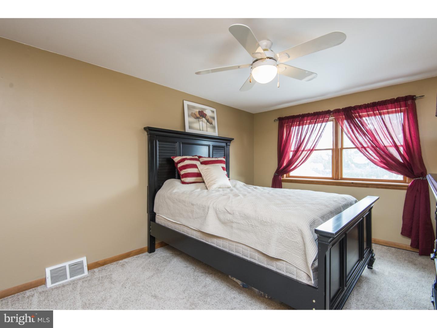 12413 Balston Road Philadelphia, PA 19154 - Photo 20 of 25