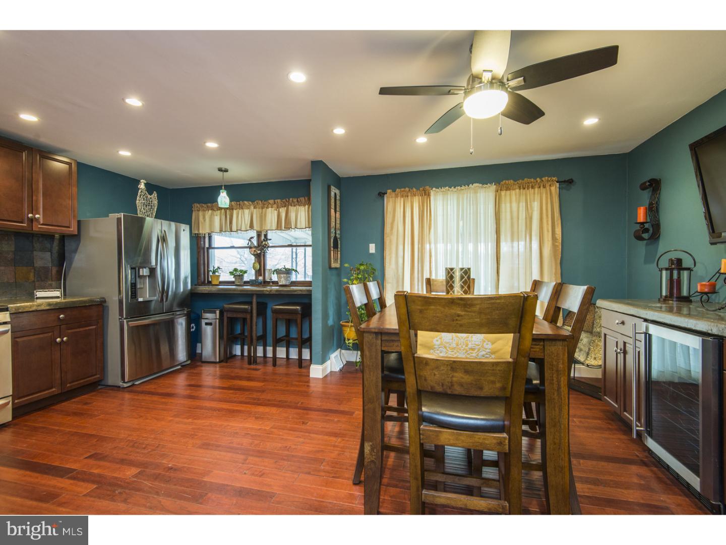 12413 Balston Road Philadelphia, PA 19154 - Photo 9 of 25