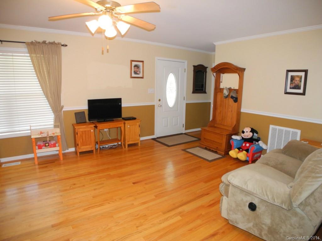 906 Shoal Road Lincolnton, NC 28092 - Photo 4 of 24 Gallery Image 4