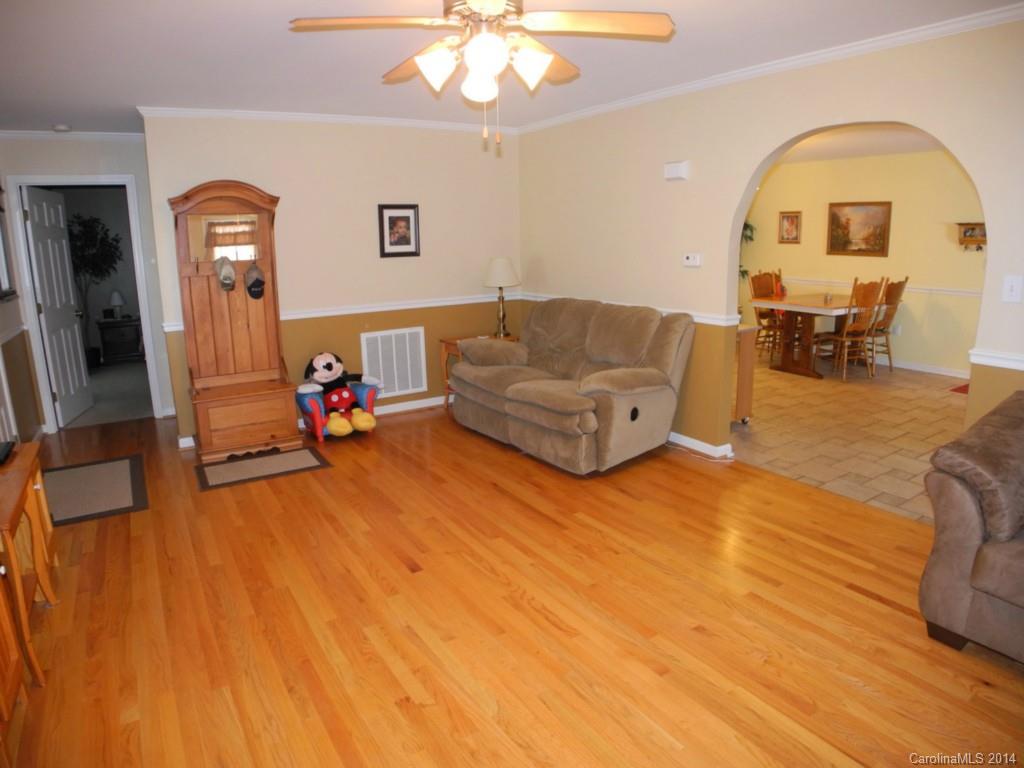 906 Shoal Road Lincolnton, NC 28092 - Photo 5 of 24 Gallery Image 5