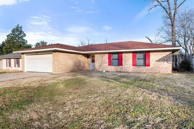 $245,000 | 208 Gladstone Avenue, Corsicana, TX 75110