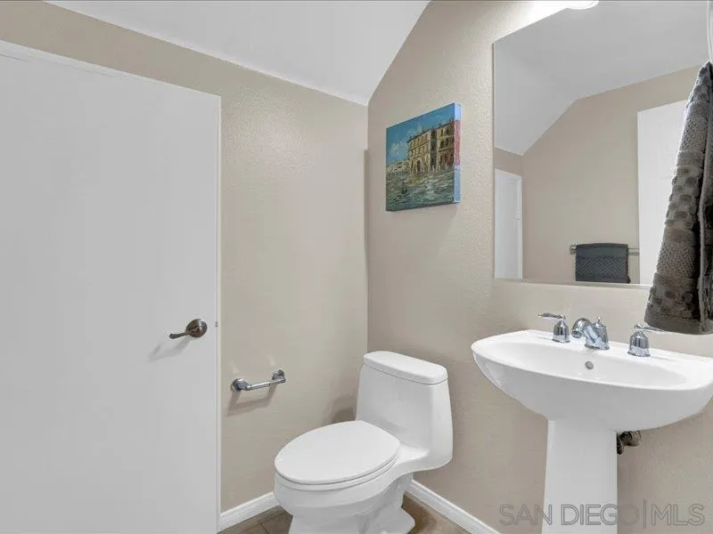 2269 Huntington Point Road, Unit 115 Chula Vista, CA 91914 - Photo 9 of 23 Gallery Image 9