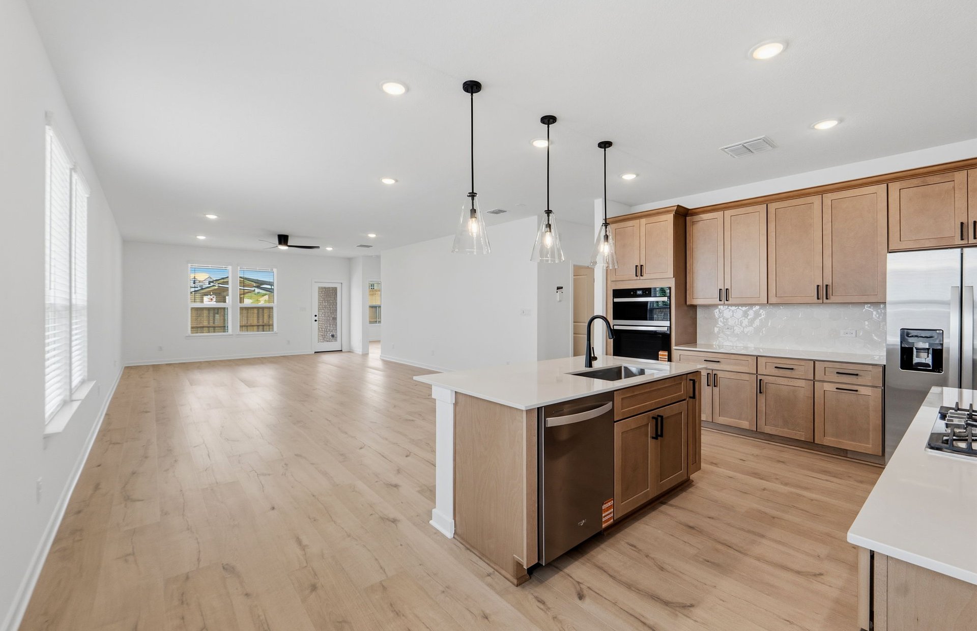 198 Rubber Tree Way Buda, TX 78610 - Photo 3 of 23