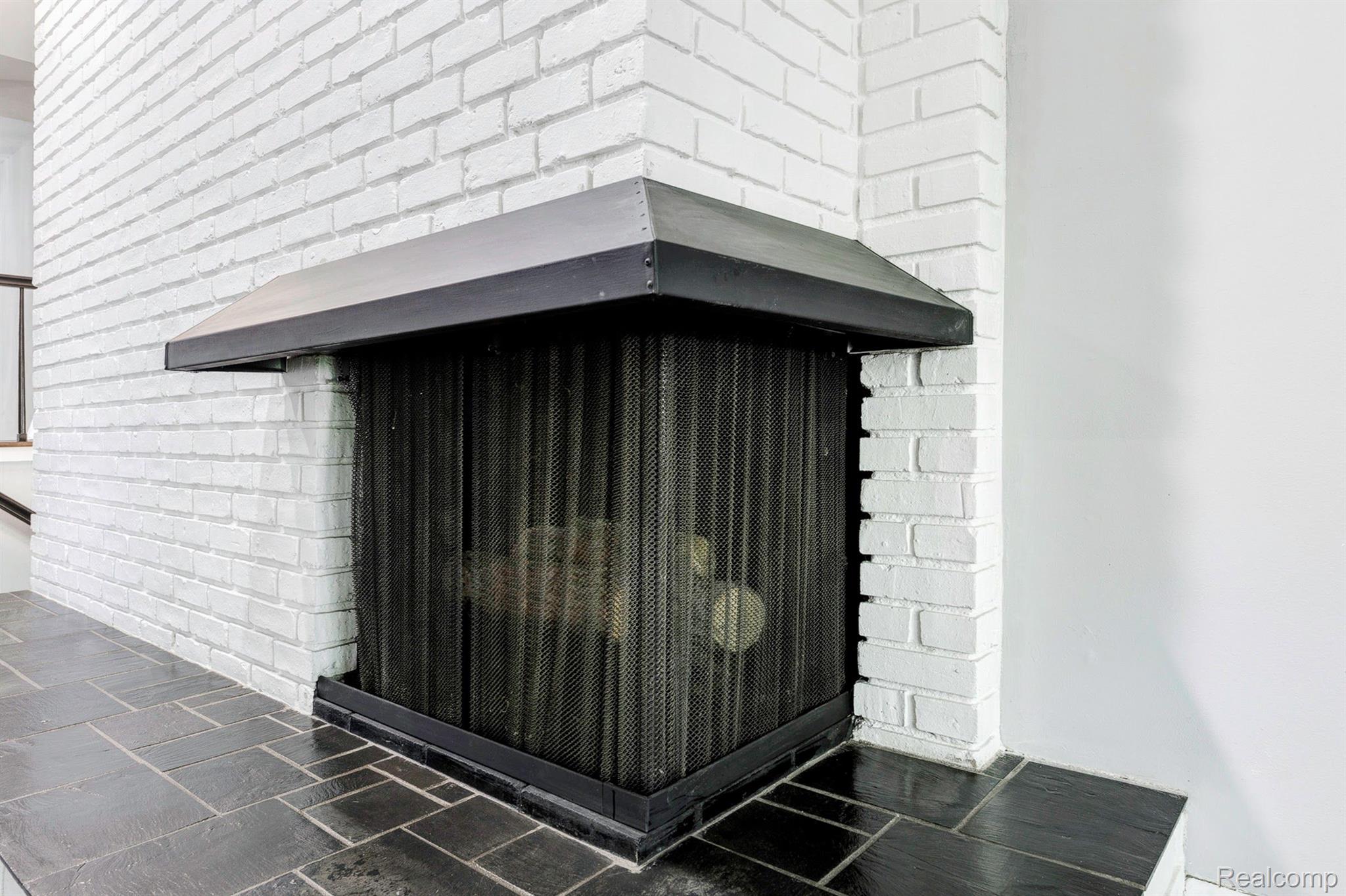 26426 Graham Road Redford, MI 48239 - Photo 23 of 50 FIREPLACE LIVING ROOM ENTRY LEVEL