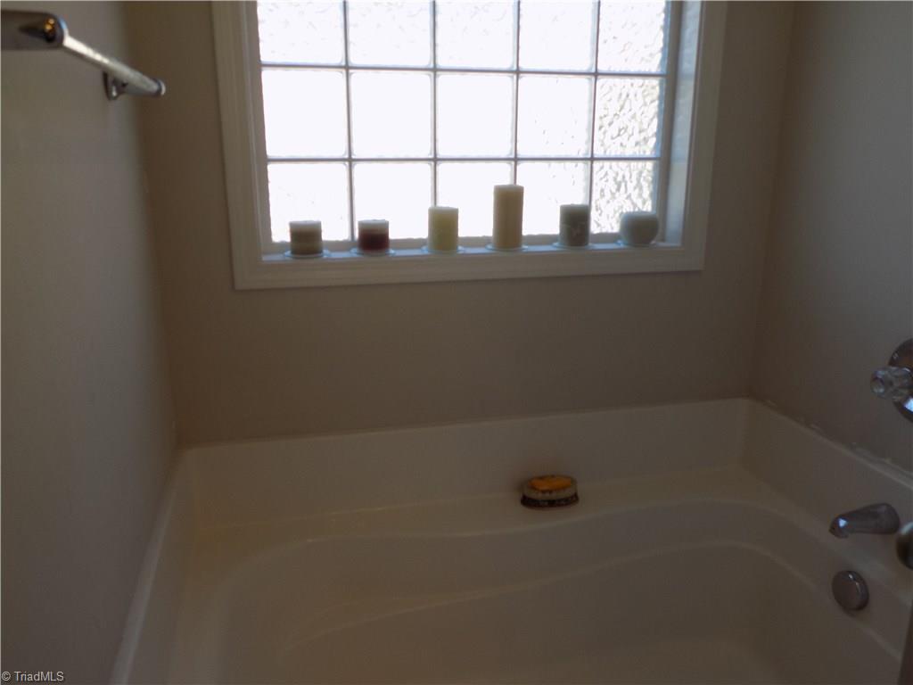 9543 Oakbrook Ridge Rural Hall, NC 27045 - Photo 18 of 30