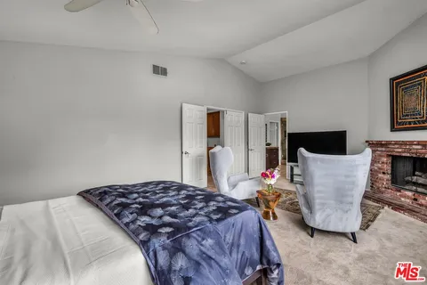 $1,550,000 | 13250 Fulton Court, Sherman Oaks, CA 91401