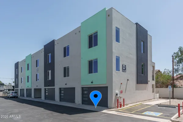 $669,000 | 2601 East Clarendon Avenue, Unit 14, Phoenix, AZ 85016