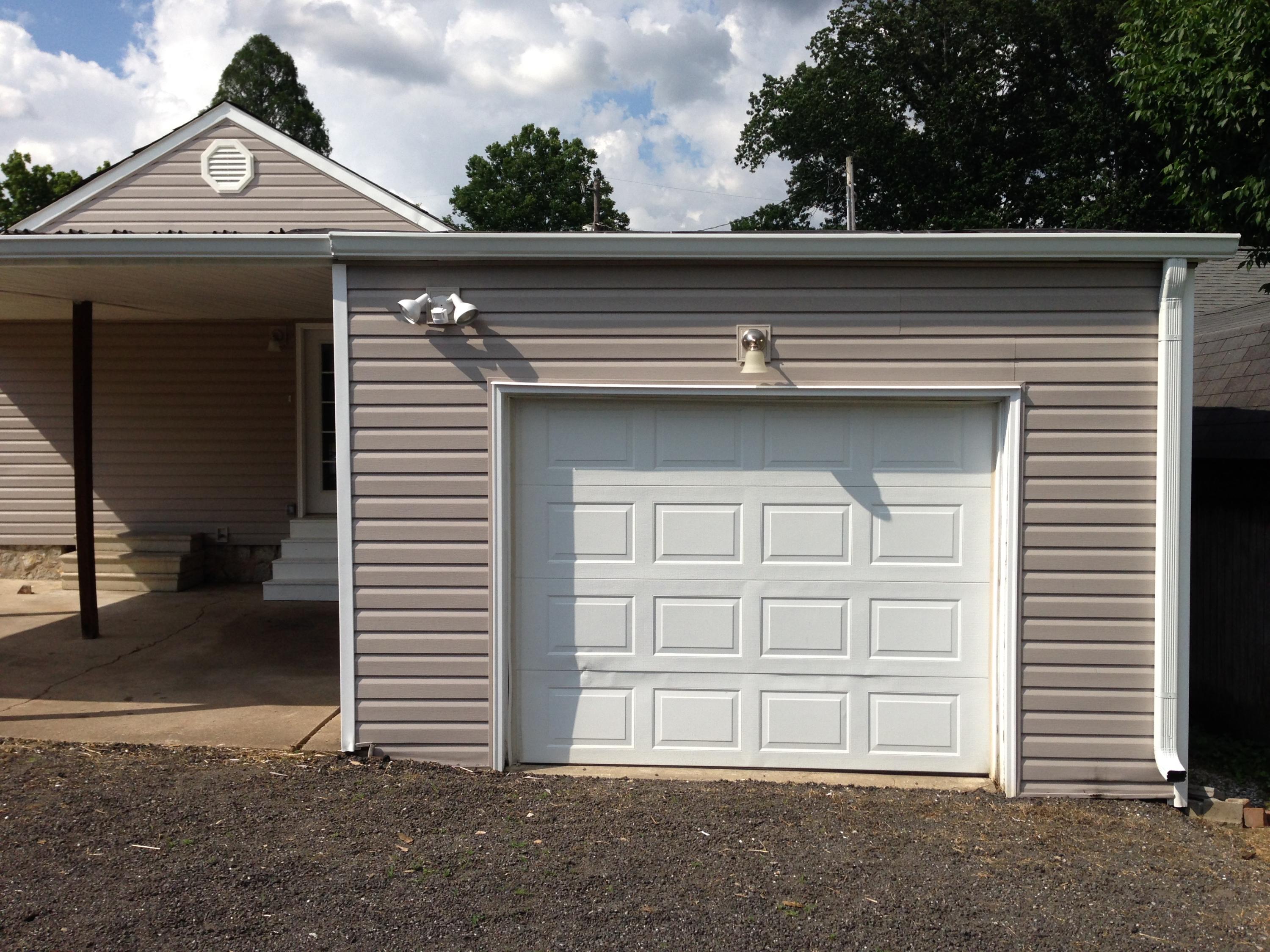 5350 Bennett Road Chattanooga, TN 37412 - Photo 32 of 34 Garage