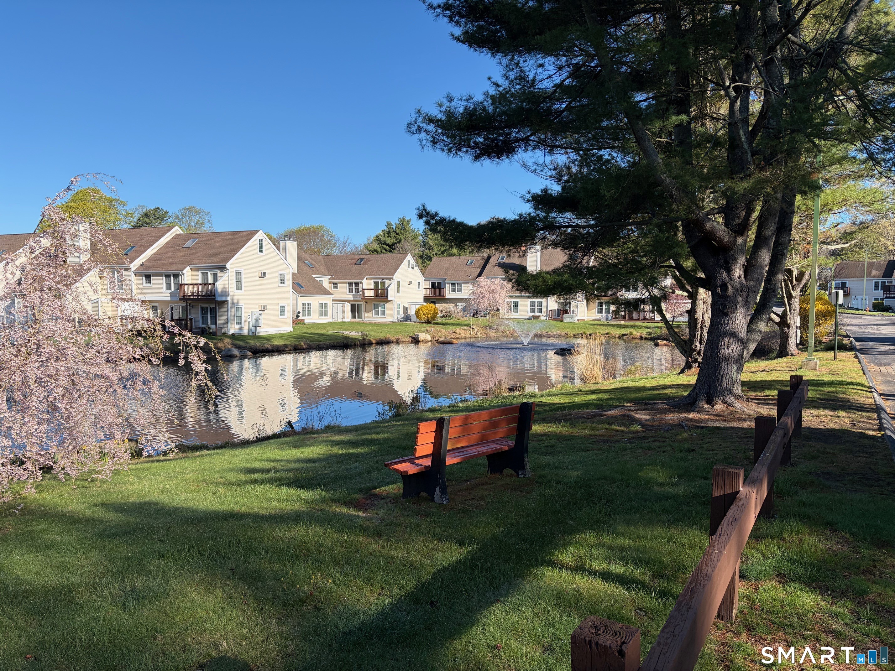 54 Rope Ferry Road, Unit N156 Waterford, CT 06385 - Photo 9 of 11