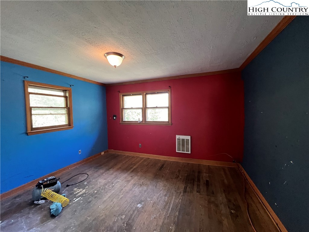 686 Will Perry Road Vilas, NC 28692 - Photo 11 of 15 Gallery Image 11