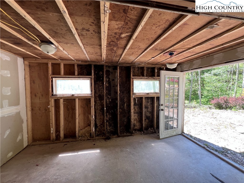 686 Will Perry Road Vilas, NC 28692 - Photo 15 of 15 Gallery Image 15