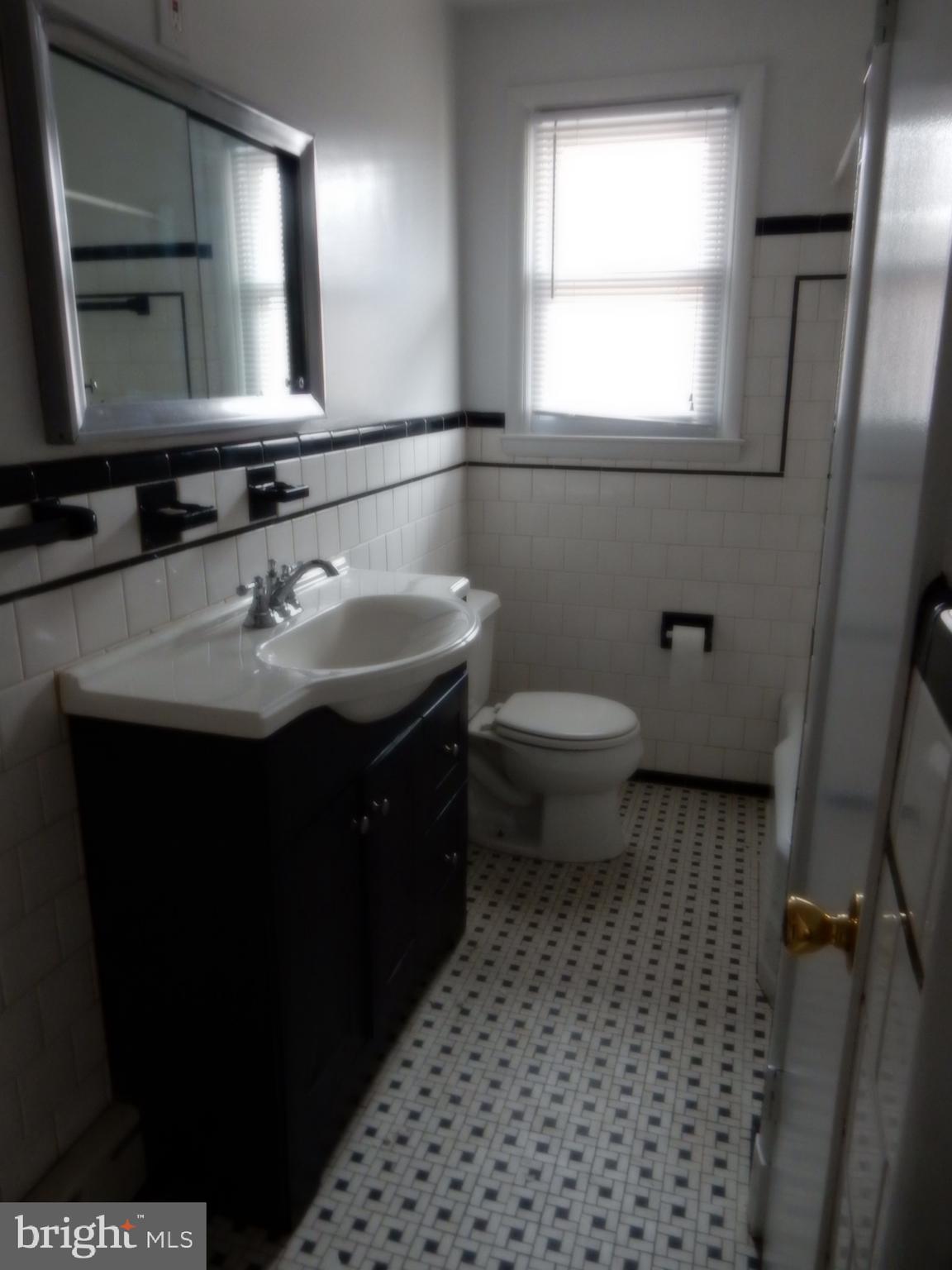 7100 Old Harford Road Baltimore, MD 21234 - Photo 5 of 18 Full Bath