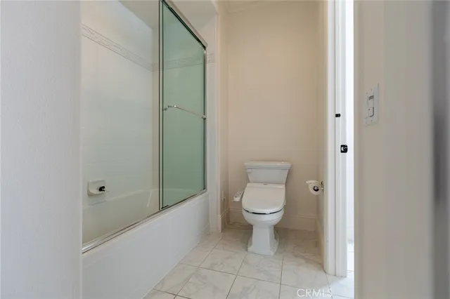 a bathroom with a toilet